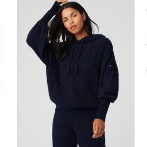 NWOT Alo Yoga Jet Set Navy Cashmere Hoodie